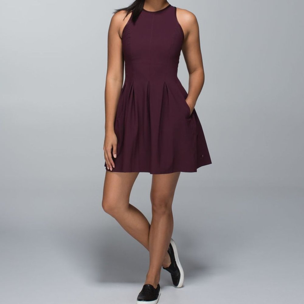Lululemon Here To There Dress- Bordeaux Drama Size 2/4